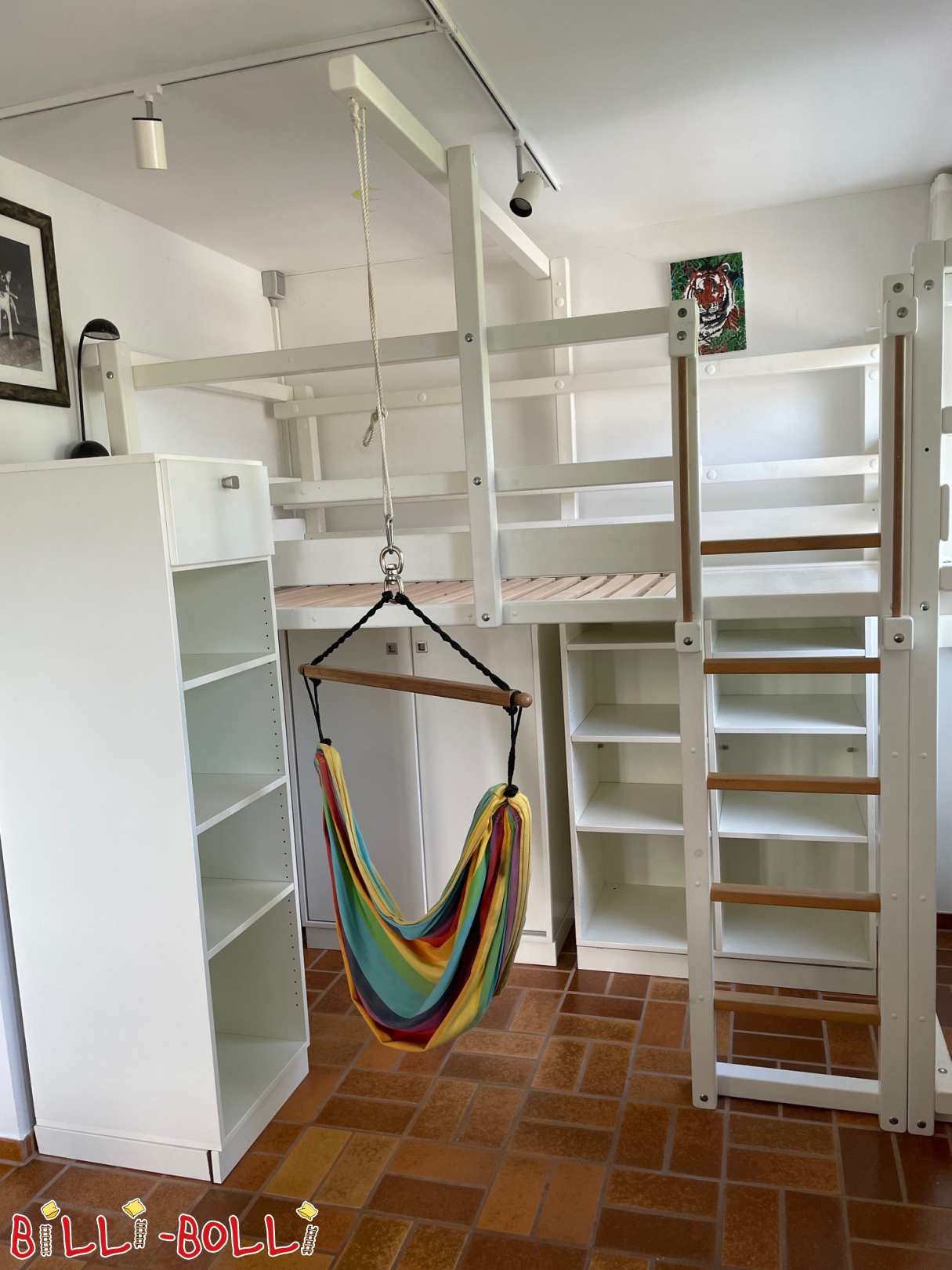 Weiss lackiertes Hochbett 100 cm mit maßangefertigten Schrank/Regalen (Kategorie: Hochbett mitwachsend gebraucht)