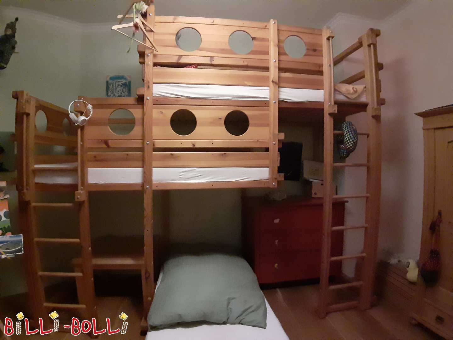 Beide-oben-Bett mit 2 Etagen + Bullaugen in Herne (Kategorie: Beide-oben-Etagenbetten gebraucht)